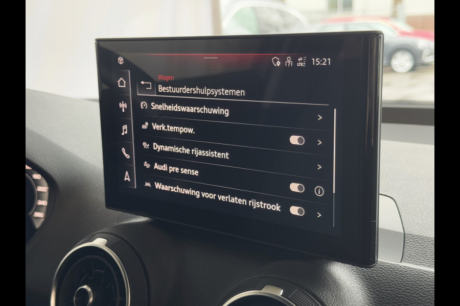 Audi Q2 35 TFSI 1.5 S EDITION 150PK VIR.COCKPIT ELEK.KLEP TOUCHSCREEN CARPLAY NAVI CAMERA MATRIX LED STOELVERW. PDC KEYLESS 06/2024 "Audi rijden begint bij Topautos.nl – 20 Audi topmodellen direct op voorraad!"