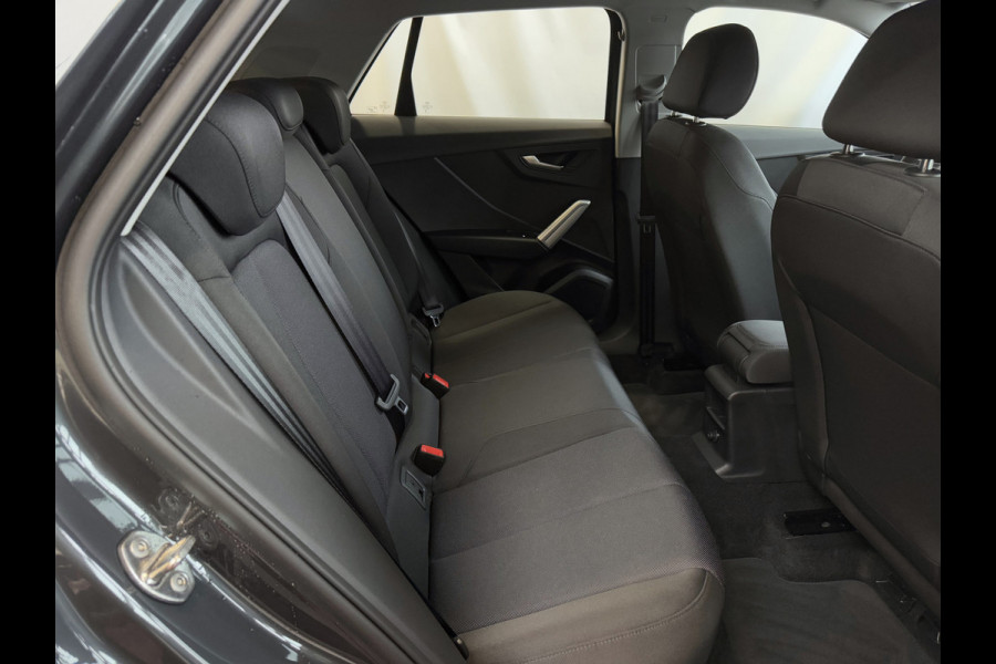 Audi Q2 35 TFSI 1.5 S EDITION 150PK VIR.COCKPIT ELEK.KLEP TOUCHSCREEN CARPLAY NAVI CAMERA MATRIX LED STOELVERW. PDC KEYLESS 06/2024 "Audi rijden begint bij Topautos.nl – 20 Audi topmodellen direct op voorraad!"