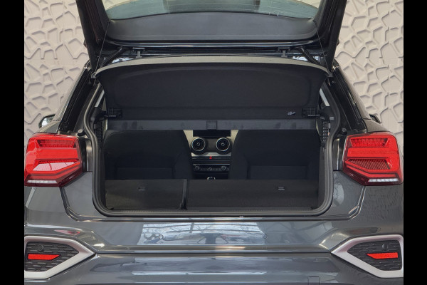Audi Q2 35 TFSI 1.5 S EDITION 150PK VIR.COCKPIT ELEK.KLEP TOUCHSCREEN CARPLAY NAVI CAMERA MATRIX LED STOELVERW. PDC KEYLESS 06/2024 "Audi rijden begint bij Topautos.nl – 20 Audi topmodellen direct op voorraad!"