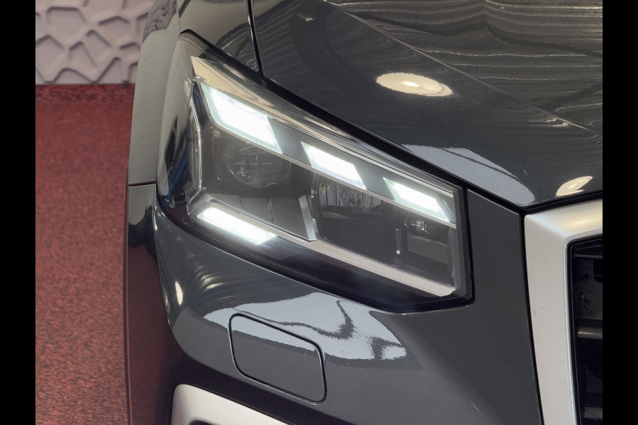 Audi Q2 35 TFSI 1.5 S EDITION 150PK VIR.COCKPIT ELEK.KLEP TOUCHSCREEN CARPLAY NAVI CAMERA MATRIX LED STOELVERW. PDC KEYLESS 06/2024 "Audi rijden begint bij Topautos.nl – 20 Audi topmodellen direct op voorraad!"