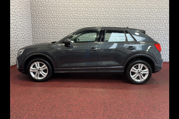Audi Q2 35 TFSI 1.5 S EDITION 150PK VIR.COCKPIT ELEK.KLEP TOUCHSCREEN CARPLAY NAVI CAMERA MATRIX LED STOELVERW. PDC KEYLESS 06/2024 "Audi rijden begint bij Topautos.nl – 20 Audi topmodellen direct op voorraad!"