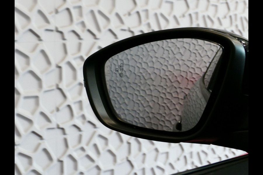 Peugeot 2008 1.2 130PK ALLURE PACK BLINDSPOT CARPLAY NAVI LED VIR.COCKPIT 360.CAMERA ADAP.CRUISE KEYLESS STOELVERW. 05/2024