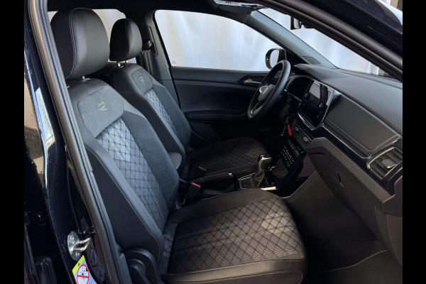 Volkswagen T-Cross ✅ NIEUWE AUTO ✅ 1.5 TSI 150PK R-LINE EDITION TREKHAAK LED 18''LMV IQ CAMERA STOELVERW BLINDSPOT ✅2025✅ "Volkswagen rijden begint bij Topautos.nl – 75 topmodellen direct op voorraad!"