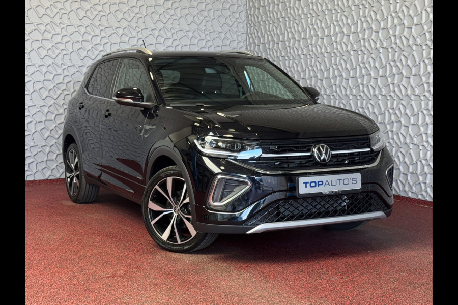 Volkswagen T-Cross ✅ NIEUWE AUTO ✅ 1.5 TSI 150PK R-LINE EDITION TREKHAAK LED 18''LMV IQ CAMERA STOELVERW BLINDSPOT ✅2025✅ "Volkswagen rijden begint bij Topautos.nl – 75 topmodellen direct op voorraad!"