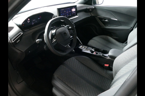 Peugeot 2008 1.2 130PK MET TREKHAAK BLACK EDITION BLINDSPOT CARPLAY NAVI LED VIR.COCKPIT 360.CAMERA ADAP.CRUISE KEYLESS STOELVERW. 11/2024