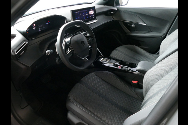 Peugeot 2008 1.2 130PK MET TREKHAAK BLACK EDITION BLINDSPOT CARPLAY NAVI LED VIR.COCKPIT 360.CAMERA ADAP.CRUISE KEYLESS STOELVERW. 11/2024