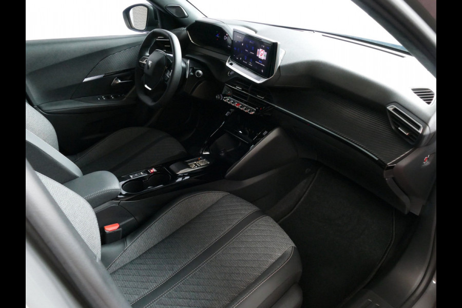 Peugeot 2008 1.2 130PK MET TREKHAAK BLACK EDITION BLINDSPOT CARPLAY NAVI LED VIR.COCKPIT 360.CAMERA ADAP.CRUISE KEYLESS STOELVERW. 11/2024