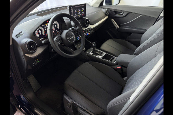 Audi Q2 35 TFSI 1.5 S EDITION NAVARRA BLAUW ELEK.KLEP 150PK VIR.COCKPIT 18''LMV TOUCHSCREEN CARPLAY NAVI CAMERA LED STOELVERW. PDC 03/2025 "Audi rijden begint bij Topautos.nl – 20 Audi topmodellen direct op voorraad!"