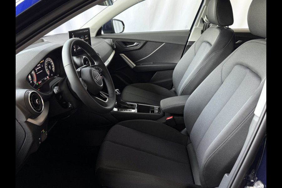Audi Q2 35 TFSI 1.5 S EDITION NAVARRA BLAUW ELEK.KLEP 150PK VIR.COCKPIT 18''LMV TOUCHSCREEN CARPLAY NAVI CAMERA LED STOELVERW. PDC 03/2025 "Audi rijden begint bij Topautos.nl – 20 Audi topmodellen direct op voorraad!"