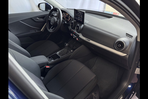 Audi Q2 35 TFSI 1.5 S EDITION NAVARRA BLAUW ELEK.KLEP 150PK VIR.COCKPIT 18''LMV TOUCHSCREEN CARPLAY NAVI CAMERA LED STOELVERW. PDC 03/2025 "Audi rijden begint bij Topautos.nl – 20 Audi topmodellen direct op voorraad!"