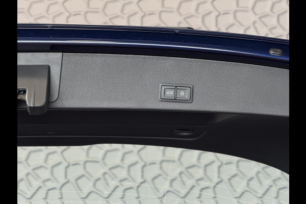 Audi Q2 35 TFSI 1.5 S EDITION NAVARRA BLAUW ELEK.KLEP 150PK VIR.COCKPIT 18''LMV TOUCHSCREEN CARPLAY NAVI CAMERA LED STOELVERW. PDC 03/2025 "Audi rijden begint bij Topautos.nl – 20 Audi topmodellen direct op voorraad!"