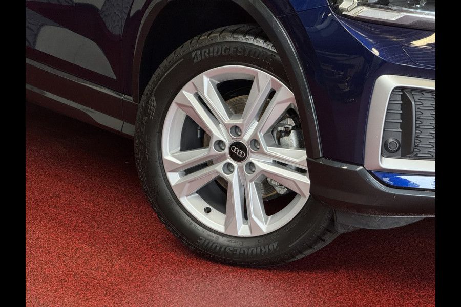 Audi Q2 35 TFSI 1.5 S EDITION NAVARRA BLAUW ELEK.KLEP 150PK VIR.COCKPIT 18''LMV TOUCHSCREEN CARPLAY NAVI CAMERA LED STOELVERW. PDC 03/2025 "Audi rijden begint bij Topautos.nl – 20 Audi topmodellen direct op voorraad!"