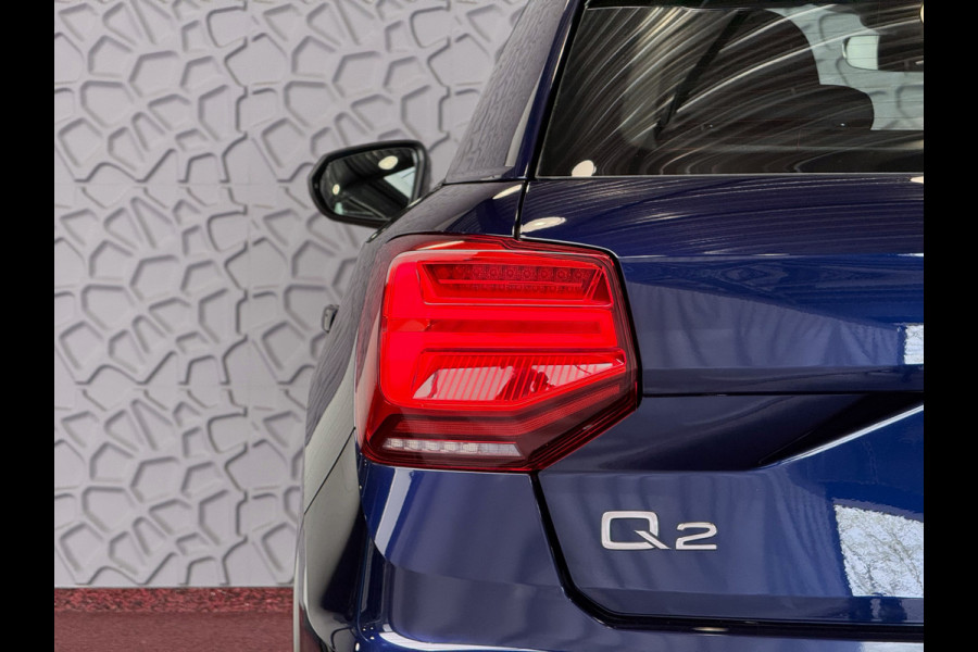 Audi Q2 35 TFSI 1.5 S EDITION NAVARRA BLAUW ELEK.KLEP 150PK VIR.COCKPIT 18''LMV TOUCHSCREEN CARPLAY NAVI CAMERA LED STOELVERW. PDC 03/2025 "Audi rijden begint bij Topautos.nl – 20 Audi topmodellen direct op voorraad!"
