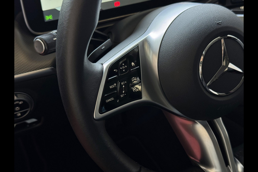 Mercedes-Benz C-Klasse 300e 313PK PHEV 12/2024 AVANTGARDE TREKHAAK DISTRONIC CAMERA ELEK/STOEL/VERWARMD 12/2024 PHEV PLUG IN HYBRIDE Mercedes-Benz C-Klasse 300e 313PK PHEV 12/2024 AVANTGARDE TREKHAAK DISTRONIC CAMERA ELEK/STOEL/VERWARMD 12/2024 PHEV PLUG IN HYBRIDE