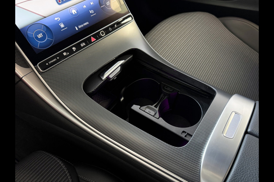 Mercedes-Benz C-Klasse 300e 313PK PHEV 12/2024 AVANTGARDE TREKHAAK DISTRONIC CAMERA ELEK/STOEL/VERWARMD 12/2024 PHEV PLUG IN HYBRIDE Mercedes-Benz C-Klasse 300e 313PK PHEV 12/2024 AVANTGARDE TREKHAAK DISTRONIC CAMERA ELEK/STOEL/VERWARMD 12/2024 PHEV PLUG IN HYBRIDE
