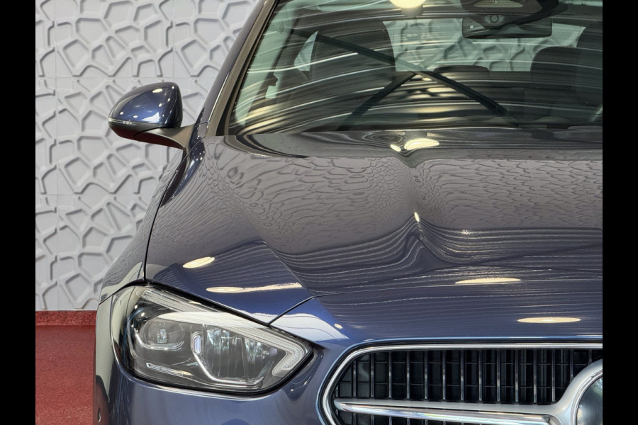 Mercedes-Benz C-Klasse 300e 313PK PHEV 12/2024 AVANTGARDE TREKHAAK DISTRONIC CAMERA ELEK/STOEL/VERWARMD 12/2024 PHEV PLUG IN HYBRIDE Mercedes-Benz C-Klasse 300e 313PK PHEV 12/2024 AVANTGARDE TREKHAAK DISTRONIC CAMERA ELEK/STOEL/VERWARMD 12/2024 PHEV PLUG IN HYBRIDE