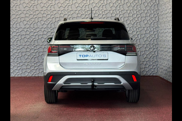 Volkswagen T-Cross DE VERNIEUWDE T-CROSS 116PK 17''LMV TREKHAAK CAMERA VIR.COCKPIT STOELVERW. ADAP.CRUISE LMV CARPLAY 2025 "Volkswagen rijden begint bij Topautos.nl – 75 topmodellen direct op voorraad!"