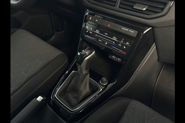 Volkswagen T-Cross DE VERNIEUWDE T-CROSS 116PK 17''LMV TREKHAAK CAMERA VIR.COCKPIT STOELVERW. ADAP.CRUISE LMV CARPLAY 2025 "Volkswagen rijden begint bij Topautos.nl – 75 topmodellen direct op voorraad!"