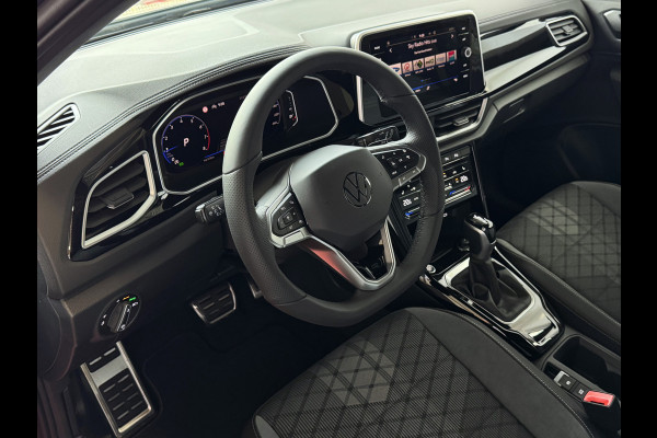 Volkswagen T-Roc ✅ NIEUWE AUTO ✅ 1.5 TSI DSG 2025 R-LINE 150PK AFN.TREKHAAK IQ LIGHT ALCANTARA ELEK.KLEP CARPLAY STOEL/STUUR VERW. 19"LMV VIR.COC 2025 RLINE R LINE "Volkswagen rijden begint bij Topautos.nl – 75 topmodellen direct op voorraad!"