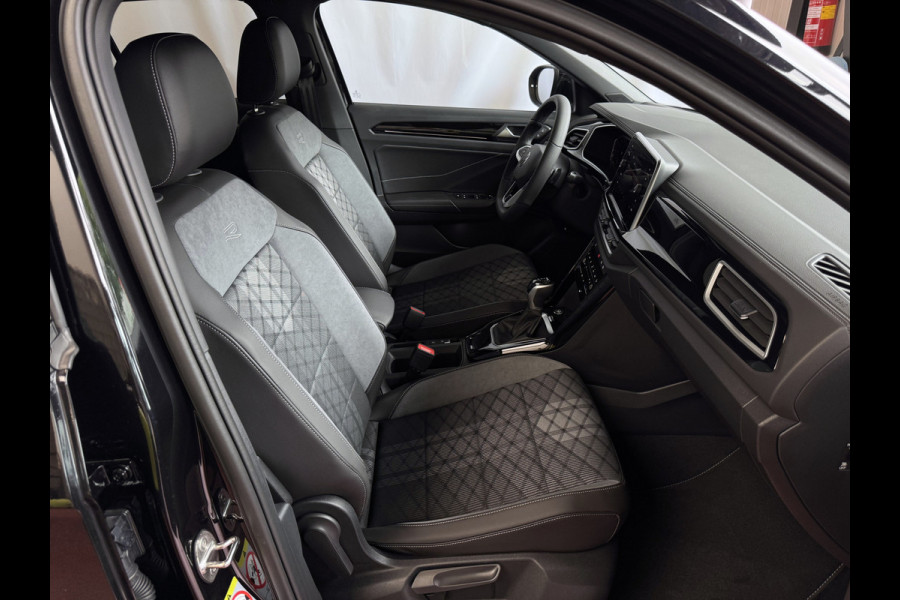 Volkswagen T-Roc ✅ NIEUWE AUTO ✅ 1.5 TSI DSG 2025 R-LINE 150PK AFN.TREKHAAK IQ LIGHT ALCANTARA ELEK.KLEP CARPLAY STOEL/STUUR VERW. 19"LMV VIR.COC 2025 RLINE R LINE "Volkswagen rijden begint bij Topautos.nl – 75 topmodellen direct op voorraad!"