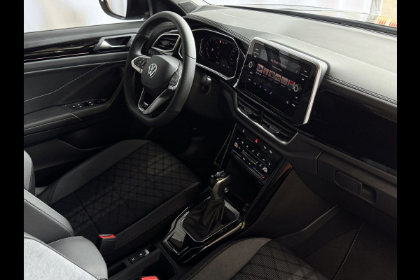 Volkswagen T-Roc ✅ NIEUWE AUTO ✅ 1.5 TSI DSG 2025 R-LINE 150PK AFN.TREKHAAK IQ LIGHT ALCANTARA ELEK.KLEP CARPLAY STOEL/STUUR VERW. 19"LMV VIR.COC 2025 RLINE R LINE "Volkswagen rijden begint bij Topautos.nl – 75 topmodellen direct op voorraad!"