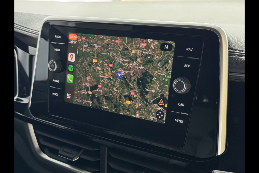 Volkswagen T-Roc ✅ NIEUWE AUTO ✅ 1.5 TSI DSG 2025 R-LINE 150PK AFN.TREKHAAK IQ LIGHT ALCANTARA ELEK.KLEP CARPLAY STOEL/STUUR VERW. 19"LMV VIR.COC 2025 RLINE R LINE "Volkswagen rijden begint bij Topautos.nl – 75 topmodellen direct op voorraad!"