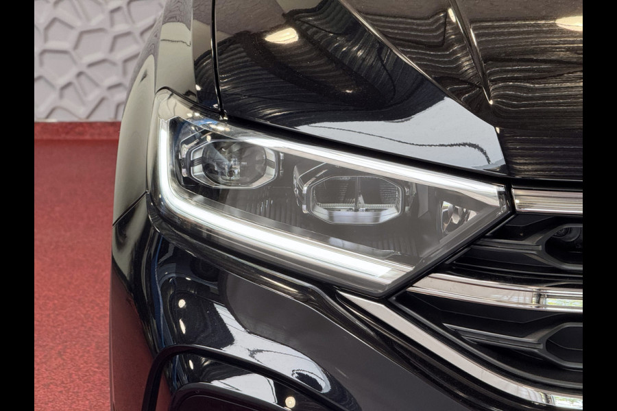 Volkswagen T-Roc ✅ NIEUWE AUTO ✅ 1.5 TSI DSG 2025 R-LINE 150PK AFN.TREKHAAK IQ LIGHT ALCANTARA ELEK.KLEP CARPLAY STOEL/STUUR VERW. 19"LMV VIR.COC 2025 RLINE R LINE "Volkswagen rijden begint bij Topautos.nl – 75 topmodellen direct op voorraad!"