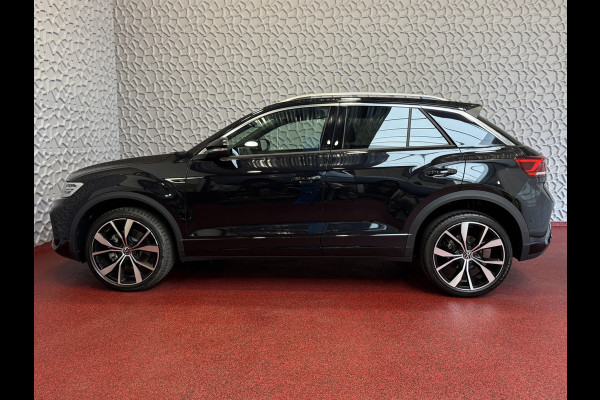 Volkswagen T-Roc ✅ NIEUWE AUTO ✅ 1.5 TSI DSG 2025 R-LINE 150PK AFN.TREKHAAK IQ LIGHT ALCANTARA ELEK.KLEP CARPLAY STOEL/STUUR VERW. 19"LMV VIR.COC 2025 RLINE R LINE "Volkswagen rijden begint bij Topautos.nl – 75 topmodellen direct op voorraad!"