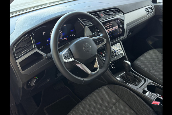 Volkswagen Touran 1.5 TSI 150PK 7P CARPLAY NAVI CAMERA LED ELEK.KLEP VIR.COCKPIT DODE.HOEK DET. STOELVERW KEYLESS 7P 7PERS 09/2024 "Volkswagen rijden begint bij Topautos.nl – 75 topmodellen direct op voorraad!"