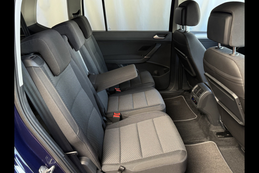 Volkswagen Touran 1.5 TSI 150PK 7P CARPLAY NAVI CAMERA LED ELEK.KLEP VIR.COCKPIT DODE.HOEK DET. STOELVERW KEYLESS 7P 7PERS 09/2024 "Volkswagen rijden begint bij Topautos.nl – 75 topmodellen direct op voorraad!"