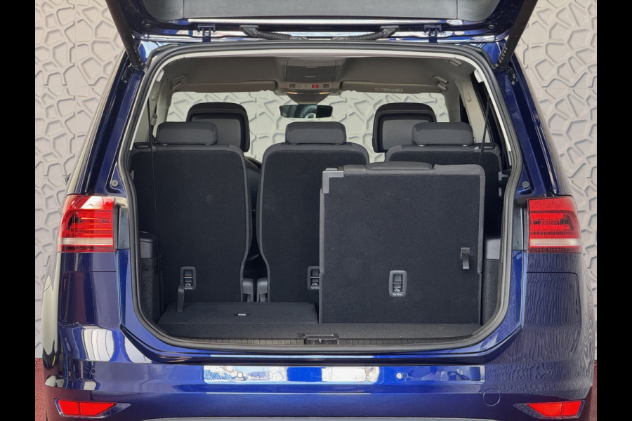 Volkswagen Touran 1.5 TSI 150PK 7P CARPLAY NAVI CAMERA LED ELEK.KLEP VIR.COCKPIT DODE.HOEK DET. STOELVERW KEYLESS 7P 7PERS 09/2024 "Volkswagen rijden begint bij Topautos.nl – 75 topmodellen direct op voorraad!"