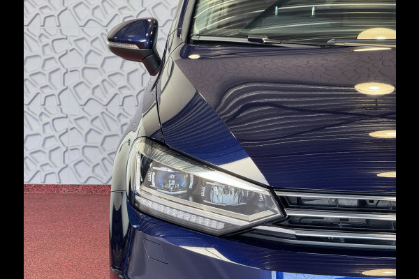 Volkswagen Touran 1.5 TSI 150PK 7P CARPLAY NAVI CAMERA LED ELEK.KLEP VIR.COCKPIT DODE.HOEK DET. STOELVERW KEYLESS 7P 7PERS 09/2024 "Volkswagen rijden begint bij Topautos.nl – 75 topmodellen direct op voorraad!"