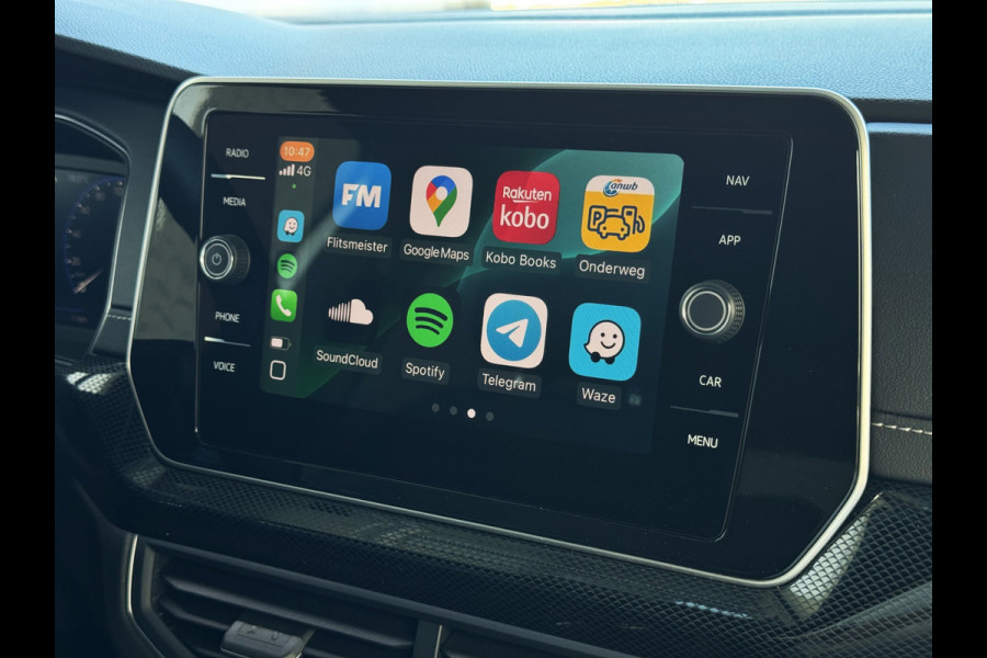 Volkswagen T-Cross T-CROSS 116PK 17''LMV TREKHAAK CAMERA VIR.COCKPIT STOELVERW. ADAP.CRUISE LMV CARPLAY 2025 "Volkswagen rijden begint bij Topautos.nl – 75 topmodellen direct op voorraad!"