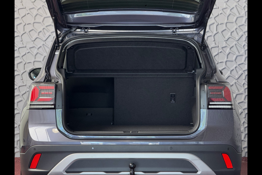 Volkswagen T-Cross T-CROSS 116PK 17''LMV TREKHAAK CAMERA VIR.COCKPIT STOELVERW. ADAP.CRUISE LMV CARPLAY 2025 "Volkswagen rijden begint bij Topautos.nl – 75 topmodellen direct op voorraad!"