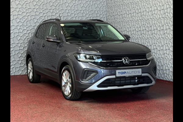 Volkswagen T-Cross T-CROSS 116PK 17''LMV TREKHAAK CAMERA VIR.COCKPIT STOELVERW. ADAP.CRUISE LMV CARPLAY 2025 "Volkswagen rijden begint bij Topautos.nl – 75 topmodellen direct op voorraad!"