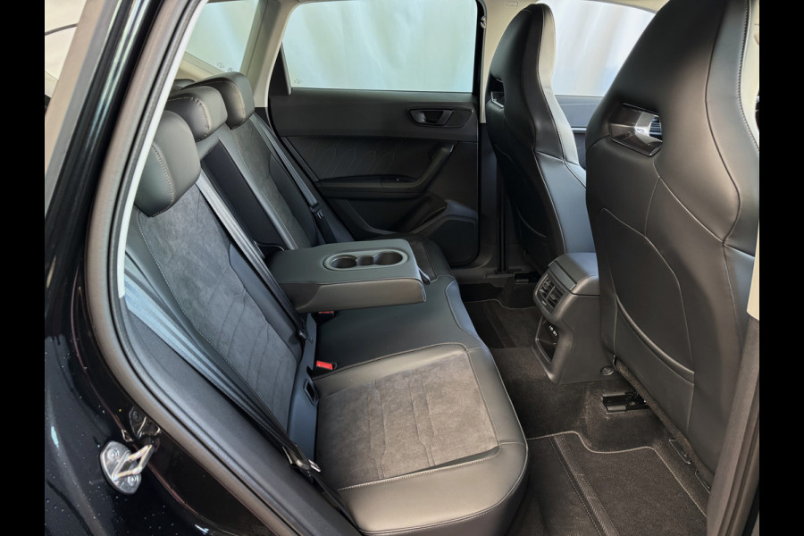 Seat Ateca CUPRA 1.5 TSI MATRIX LED ELEK.KLEP STANDKACHEL NAVI CAMERA CARPLAY STOEL/STUUR VERW. 06/2024