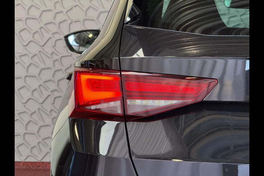 Seat Ateca CUPRA 1.5 TSI MATRIX LED ELEK.KLEP STANDKACHEL NAVI CAMERA CARPLAY STOEL/STUUR VERW. 06/2024