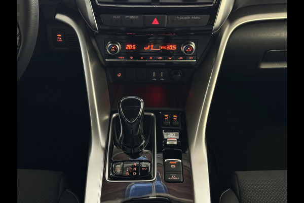 Mitsubishi Eclipse Cross 2.4 PHEV EXECUTIVE 360.CAM STOEL/STUUR/ACHTERBANK.VERW ADAP.CRUISE AWD 4X4 Plug in Hybrid PHEV Mitsubishi Eclipse Cross 2.4 PHEV EXECUTIVE 360.CAM STOEL/STUUR/ACHTERBANK.VERW ADAP.CRUISE AWD 4X4 Plug in Hybrid PHEV