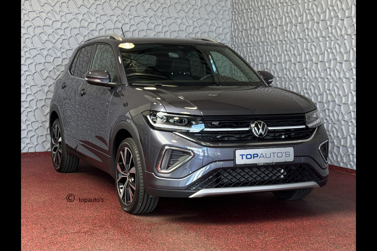 Volkswagen T-Cross ✅ NIEUWE AUTO ✅ 1.5 TSI 150PK R-LINE EDITION TREKHAAK LED 18''LMV IQ CAMERA STOELVERW BLINDSPOT ✅2025✅ "Volkswagen rijden begint bij Topautos.nl – 75 topmodellen direct op voorraad!"
