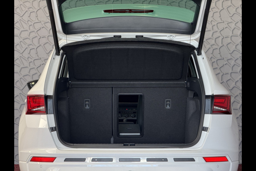 Seat Ateca CUPRA 1.5 TSI VIR.COCKPIT BEATS MATRIX LED ELEK.KLEP TREKHAAK NAVI CAMERA CARPLAY STOEL/STUUR VERW. 09/2024