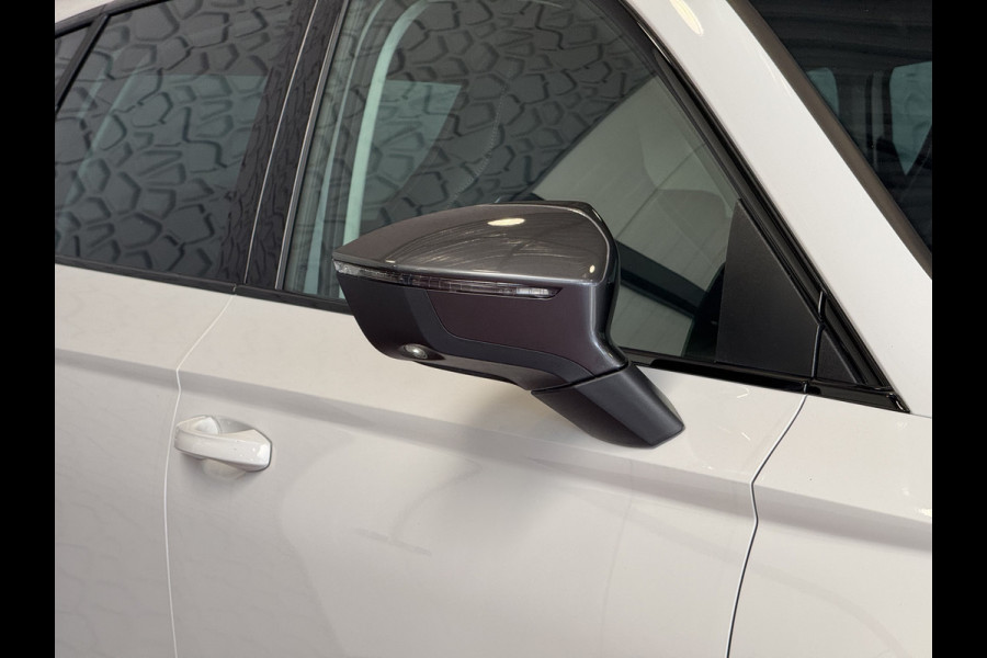 Seat Ateca CUPRA 1.5 TSI VIR.COCKPIT BEATS MATRIX LED ELEK.KLEP TREKHAAK NAVI CAMERA CARPLAY STOEL/STUUR VERW. 09/2024