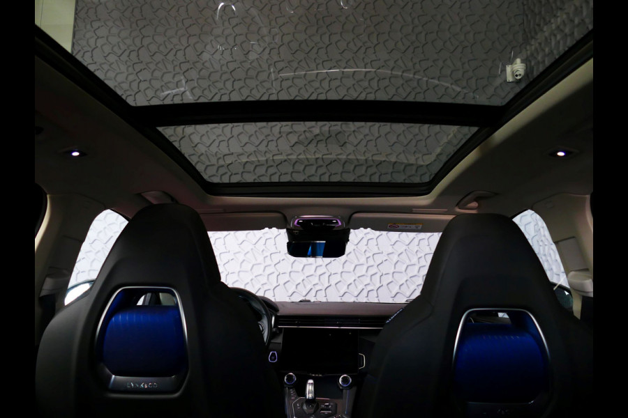 Lynk & Co 01 1.5 261 PK 360.CAM 3990 KM!PANORAMA CARPLAY PHEV 2023 4 JAAR GARANTIE Plug-in Hybrid PHEV