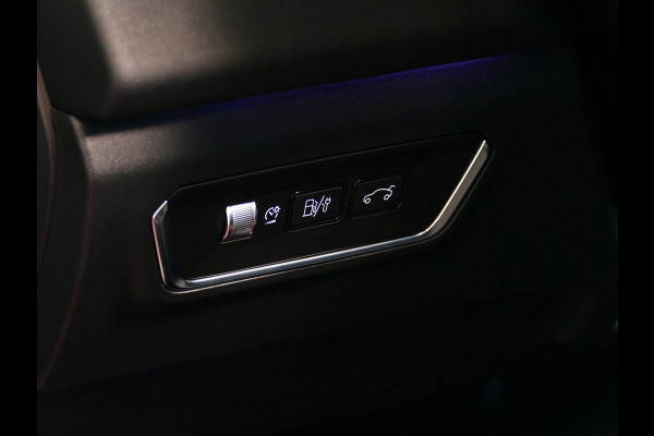 Lynk & Co 01 1.5 261 PK 360.CAM 3990 KM!PANORAMA CARPLAY PHEV 2023 4 JAAR GARANTIE Plug-in Hybrid PHEV