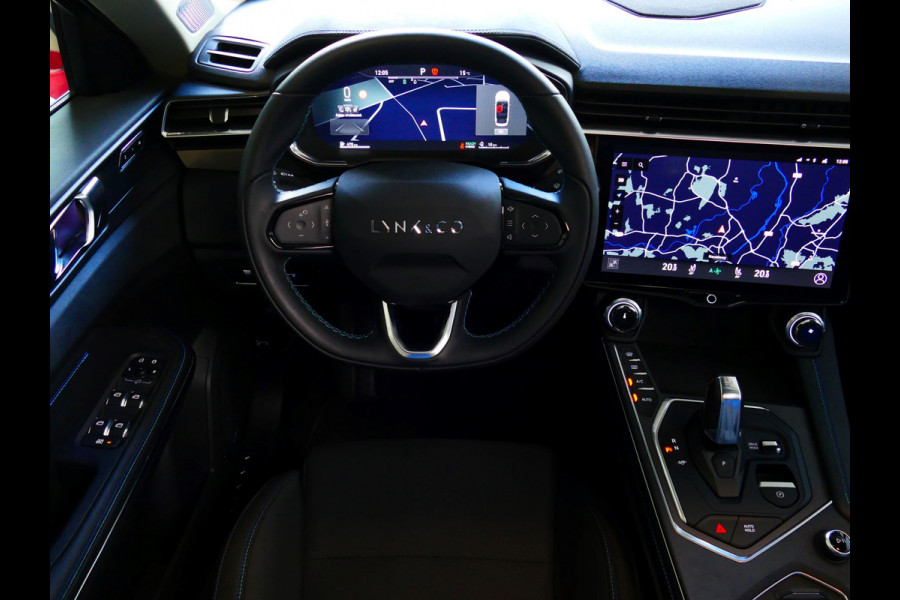 Lynk & Co 01 1.5 261 PK 360.CAM 3990 KM!PANORAMA CARPLAY PHEV 2023 4 JAAR GARANTIE Plug-in Hybrid PHEV