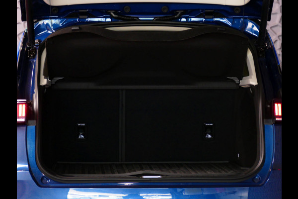 Lynk & Co 01 1.5 261 PK 360.CAM 3990 KM!PANORAMA CARPLAY PHEV 2023 4 JAAR GARANTIE Plug-in Hybrid PHEV