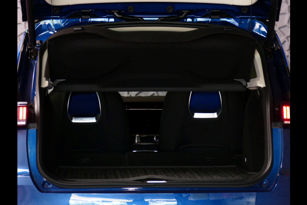 Lynk & Co 01 1.5 261 PK 360.CAM 3990 KM!PANORAMA CARPLAY PHEV 2023 4 JAAR GARANTIE Plug-in Hybrid PHEV