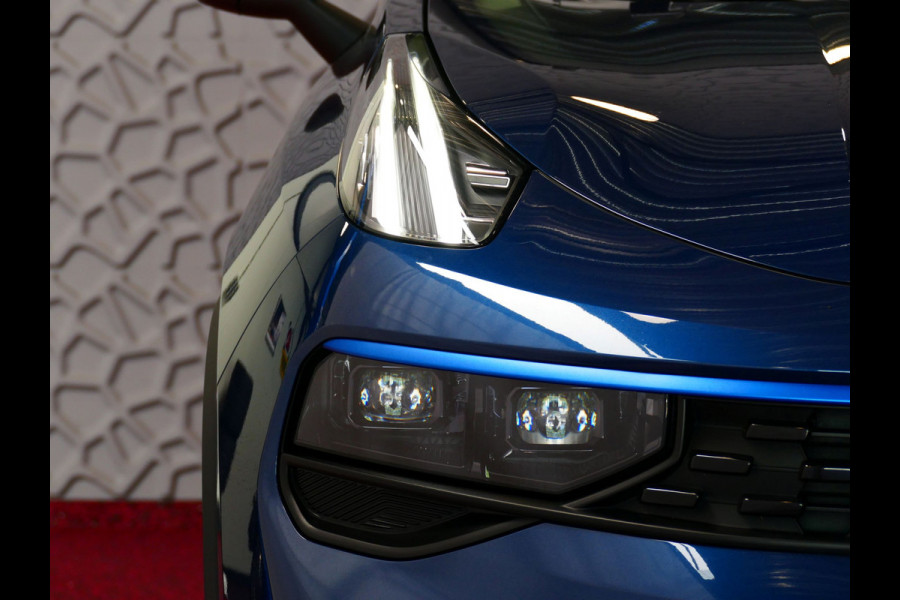 Lynk & Co 01 1.5 261 PK 360.CAM 3990 KM!PANORAMA CARPLAY PHEV 2023 4 JAAR GARANTIE Plug-in Hybrid PHEV