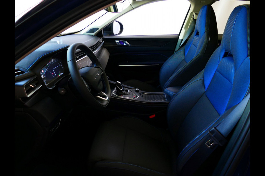 Lynk & Co 01 1.5 261 PK 360.CAM 3990 KM!PANORAMA CARPLAY PHEV 2023 4 JAAR GARANTIE Plug-in Hybrid PHEV