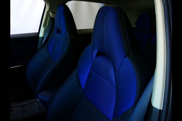 Lynk & Co 01 1.5 261 PK 360.CAM 3990 KM!PANORAMA CARPLAY PHEV 2023 4 JAAR GARANTIE Plug-in Hybrid PHEV