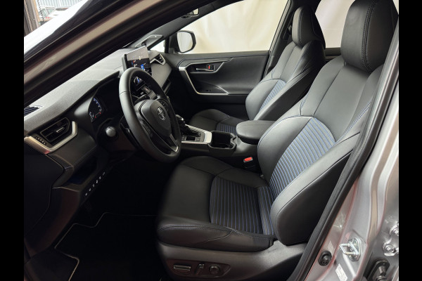 Toyota RAV4 2.5 Hybrid STYLE BI-TONE LED LEER 360 CAMERA ELEK.KLEP NAVI 360.CAMERA JBL ZWARTE HEMEL ADAP.CRUISE ELEK.STOEL/STUUR STOELVERW. ✅2025✅